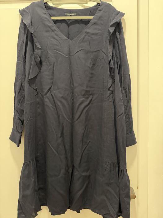 Отдам все вещи за  50000