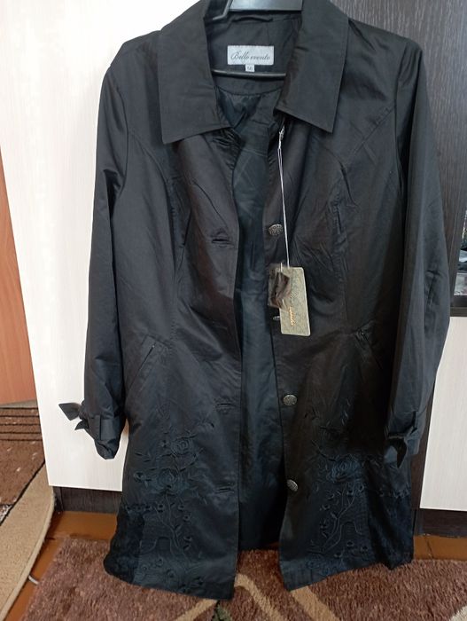 Женский плащ на весну