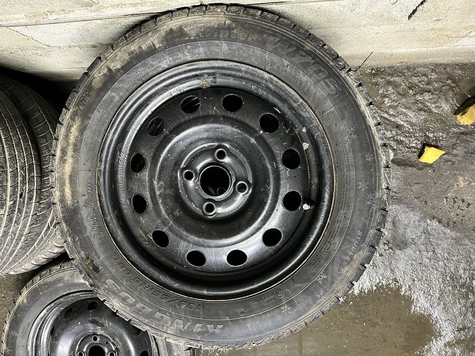 Новые шины с дисками r15