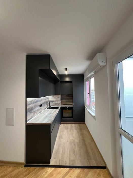 Продава се Четиристаен апартамент в Варна, Левски - 90 кв.м за 2523 €/кв.м - Снимка #3