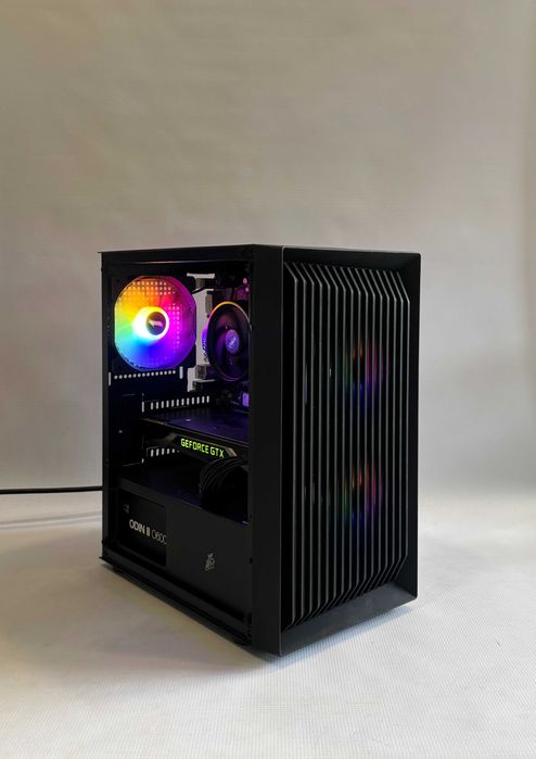 Геймърски компютър AMD Ryzen 5 1600, GTX 1080 8GB, 16GB ram
