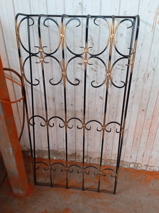 Продам новые решетки  на окна