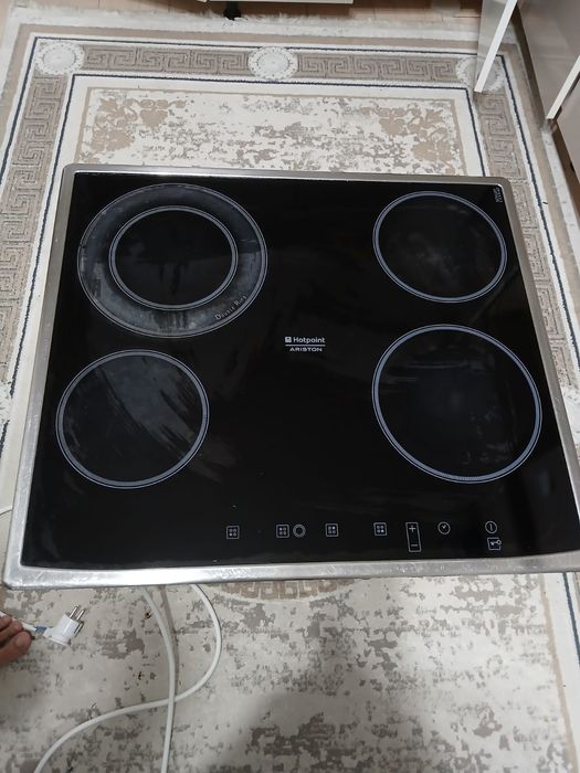 Электро плита Ariston
