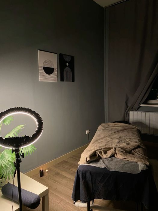 Массаж на кушетке проф