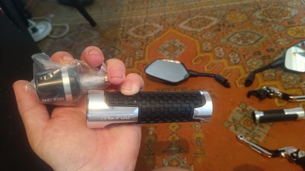 Запчасти на мото