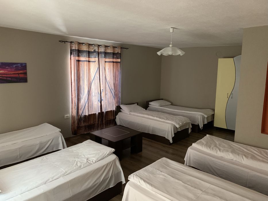 Cabana de inchiriat 20 locuri