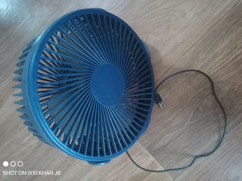 настольный вентилятор