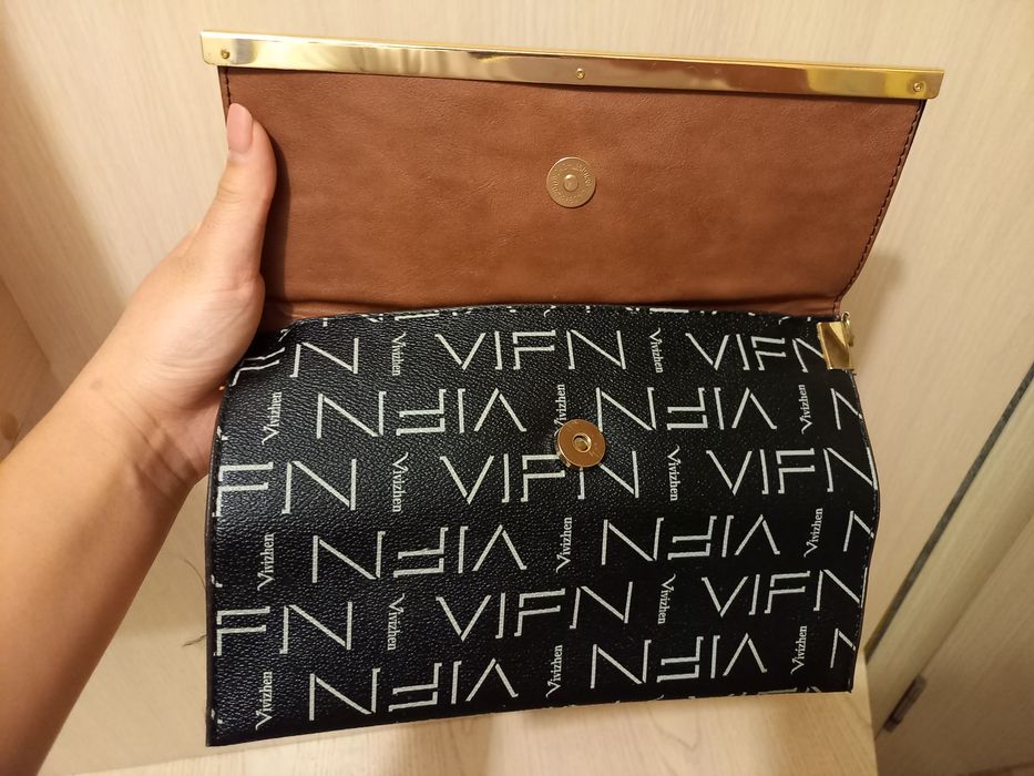 Продам сумочку не дорого