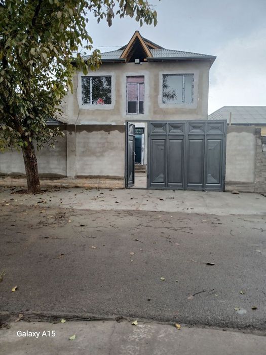 Продается двухэтажный дом на улице  Фестивальная