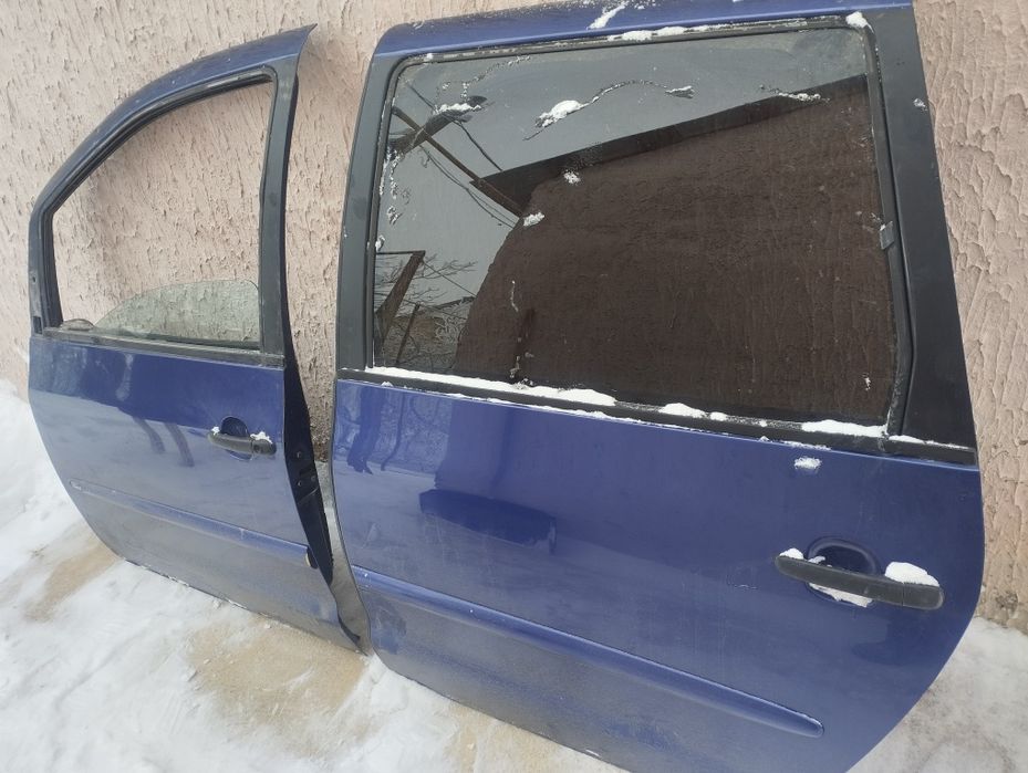 Продам двери Форд Галакси.