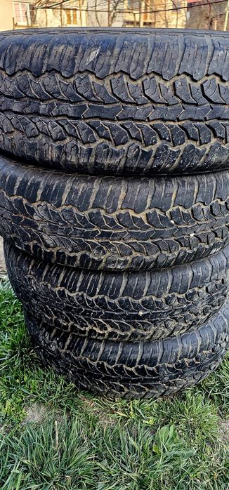Продавам гуми 215/70/16