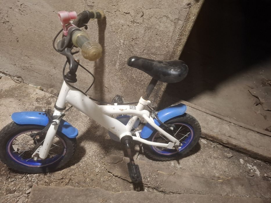 Vând 3 biciclete