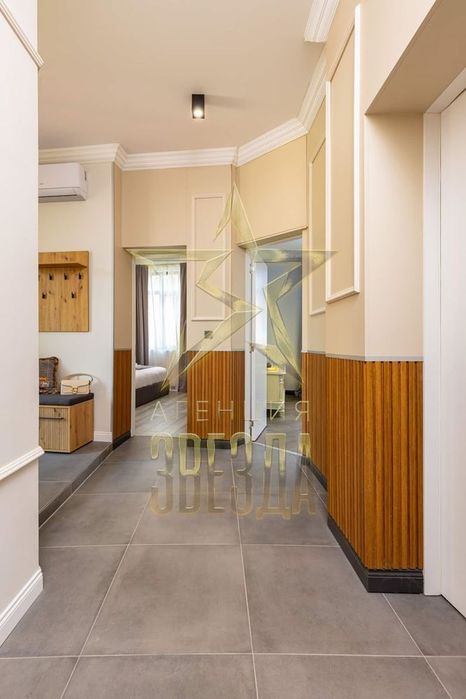 Продава се Двустаен апартамент в Пловдив, Център - 91 кв.м за 2627 €/кв.м - Снимка #8