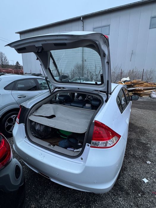 Vând mașină automată hibrid Honda Insight