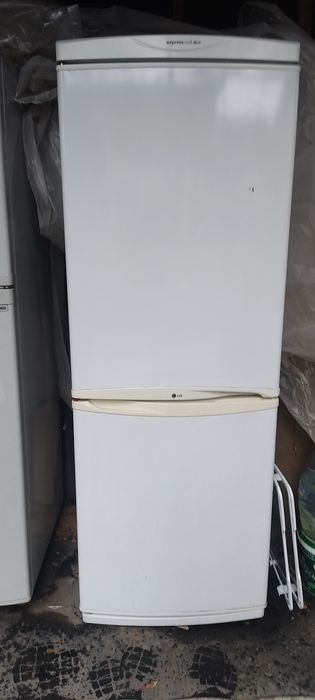 Холодильник марки LG