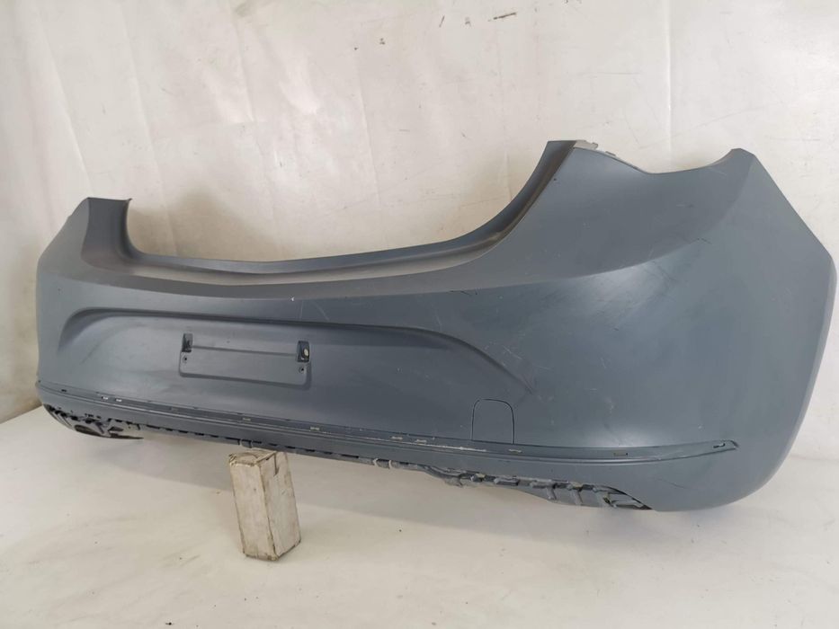 Задна броня хечбек Опел Астра Джей / Opel Astra J [В добро състояние]