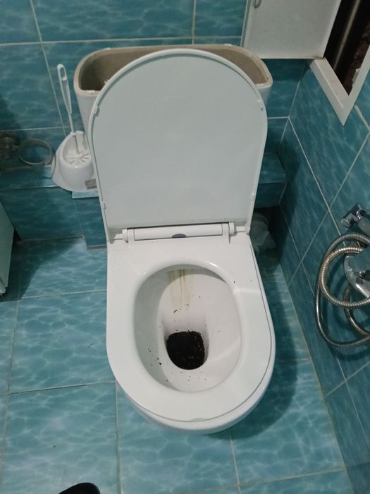 Продам    Унитаз