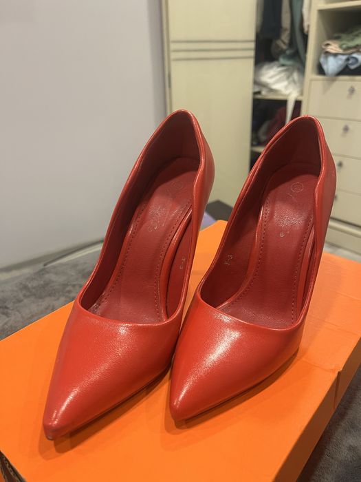 Официални обувки