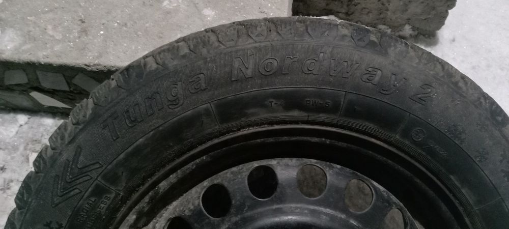 Запаска Мерседес 195/65/15