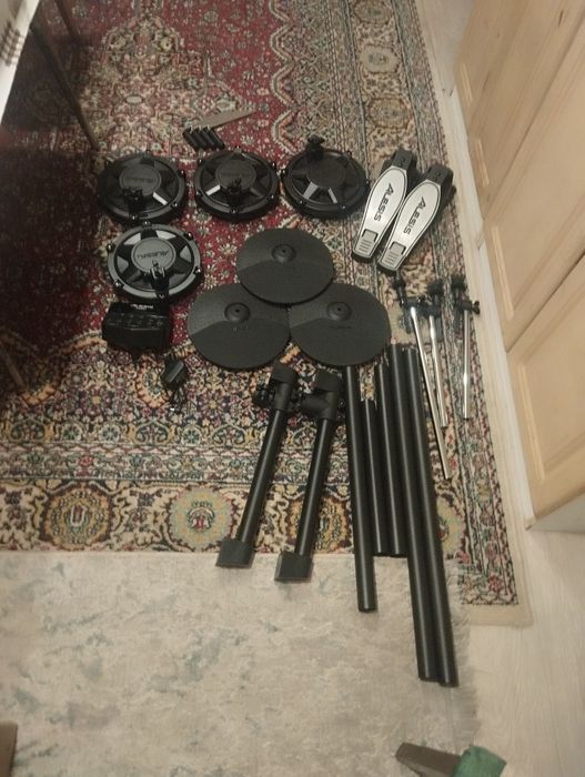 Электро барабаны Alesis turbo mesh kit