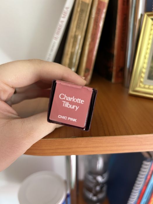 Ruj Charlotte Tilbury Chic Pink