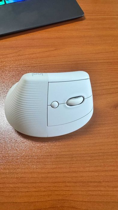 Мишка Logitech Lift