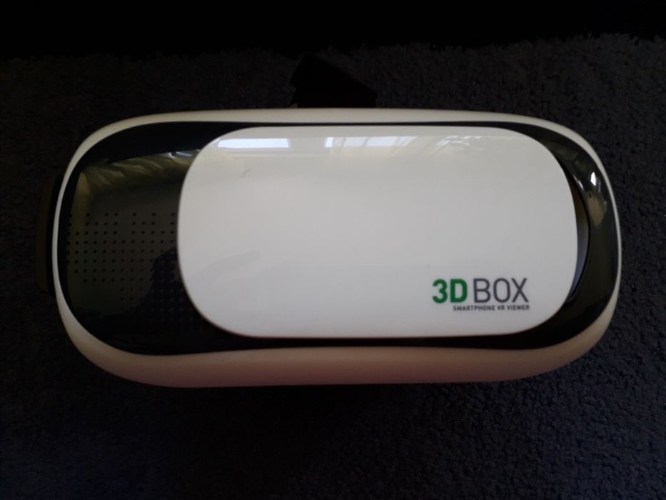 Vând ochelari 3D BOX