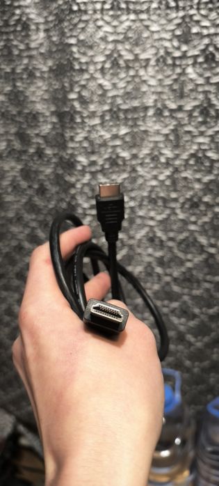 Продам два HDMI кабеля 1Метр