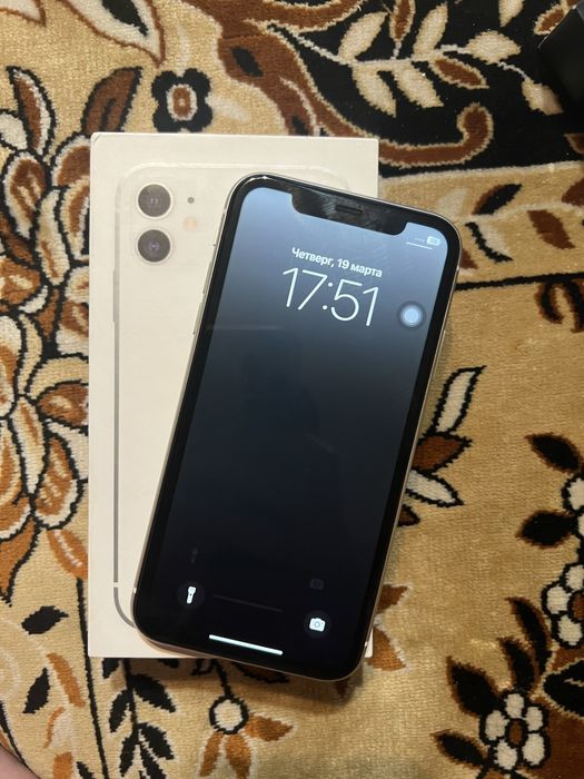Продам IPhone 11