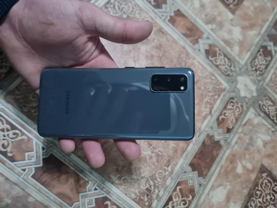 Смартфон Samsung s20