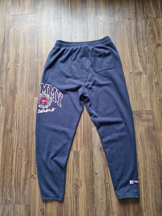 Страхотно мъжко спортно долнище TOMMY HILFIGER размер L