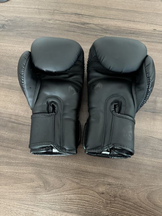 Ръкавици за бокс Venum 12oz