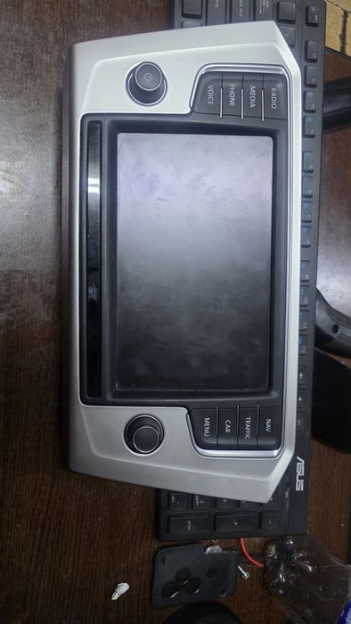 Vand display si  navigatie passat b8,golf 7,tiguan