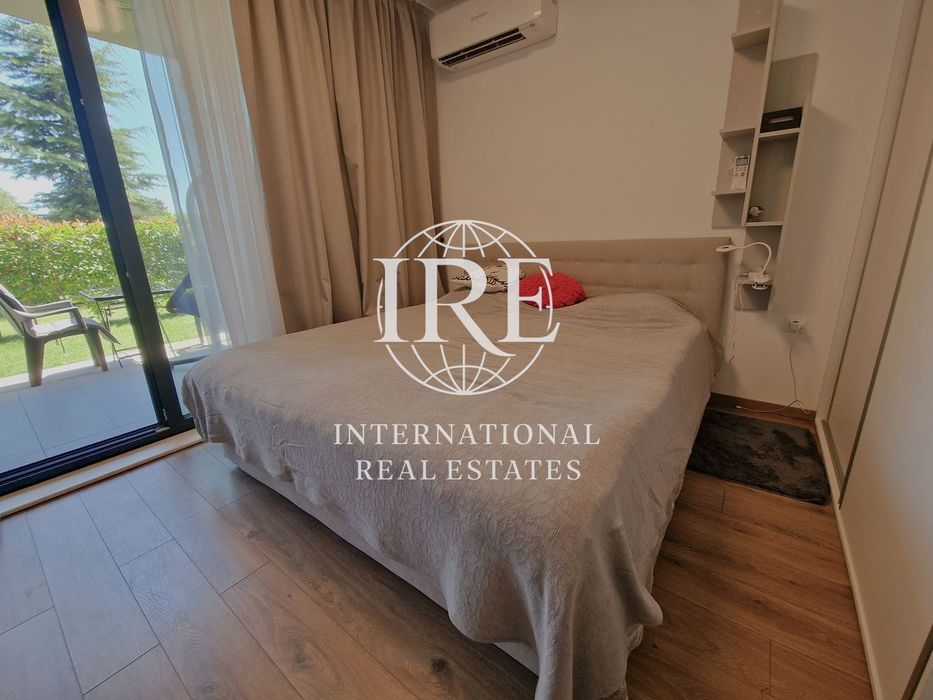 Комфотен двустаен апартамент! Луксозен комплекс! На метри от морето и