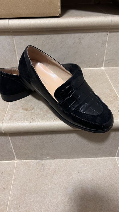 Продаю обувь 38-39 рр