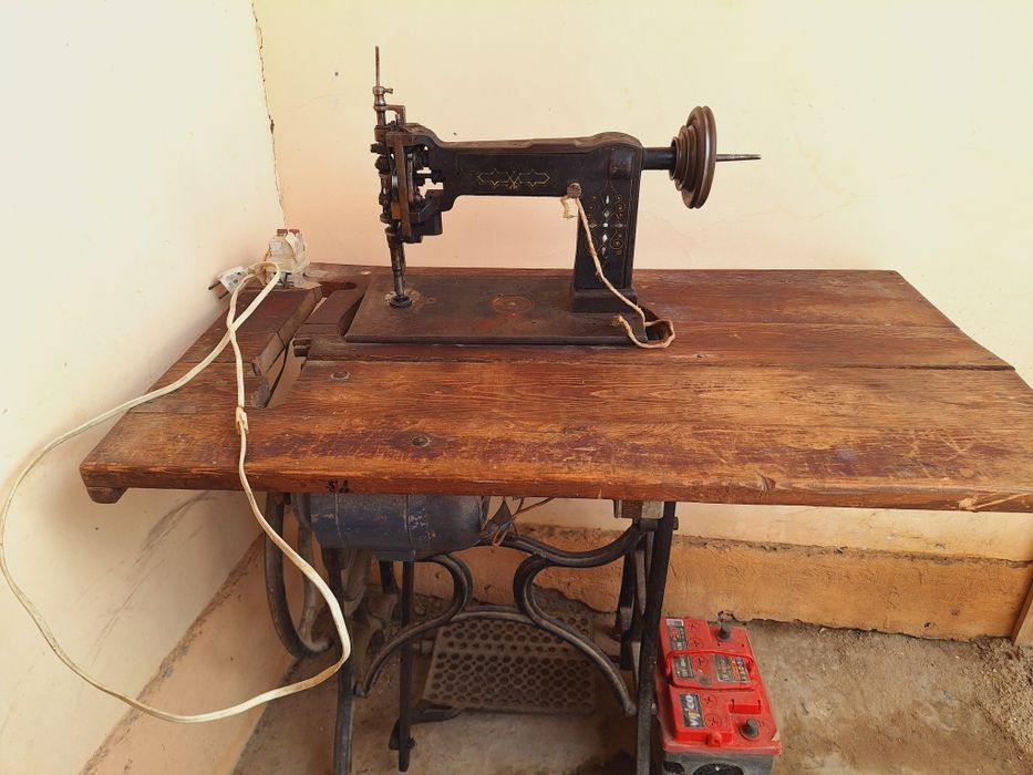 Машинка Попури состояние хорошее