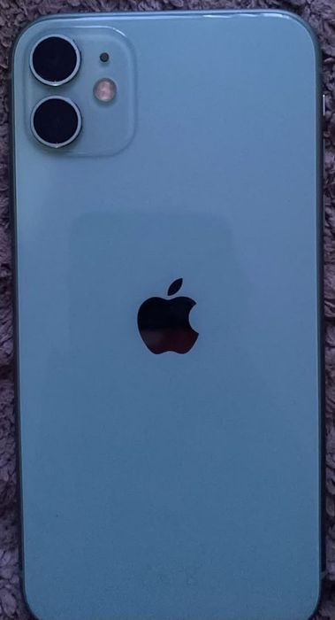 Продам IPhone 11