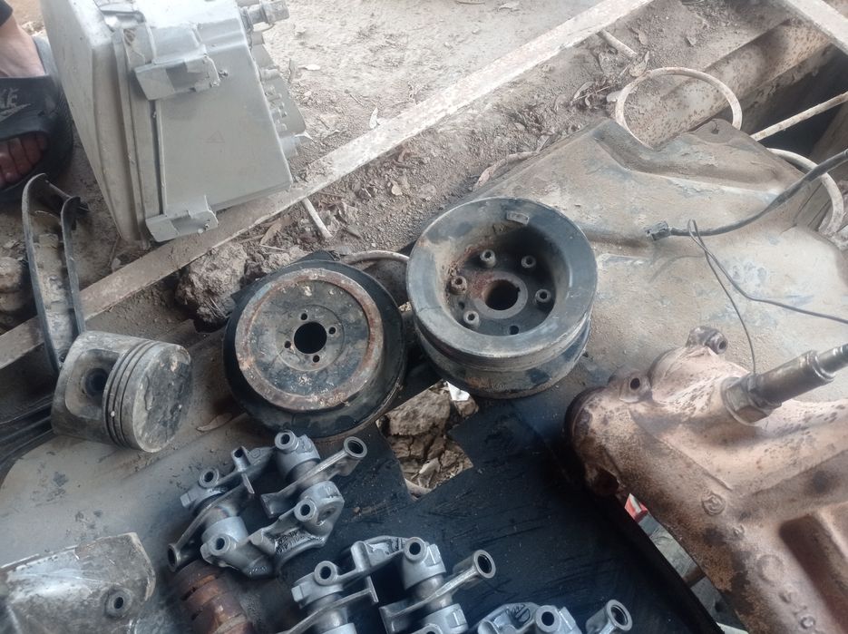 Запчасти Мерседес двигетел м102