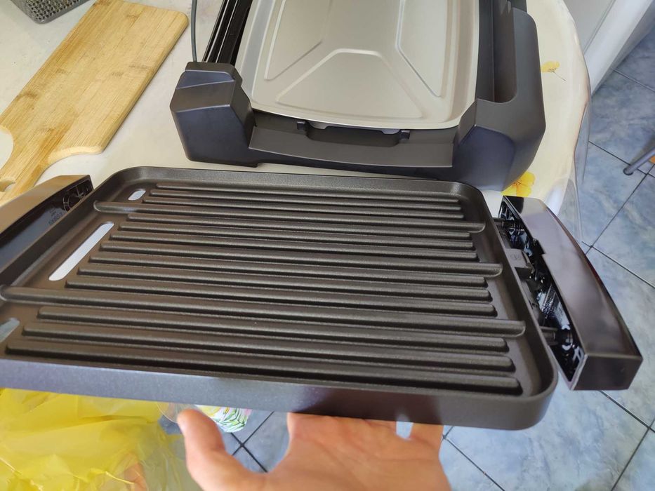 grill gorenje 2000W
