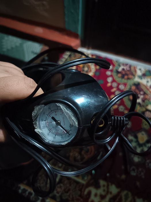 Продам автопылесос с компрессором для подкачки шин