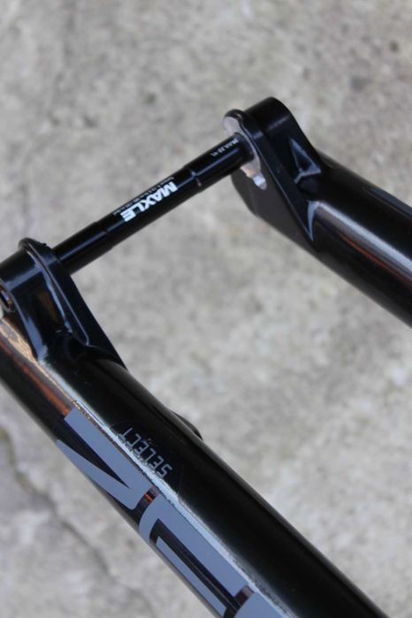 RockShox ZEB Select Charger RC 29" 170mm DebonAir+ Tapered Boost furca