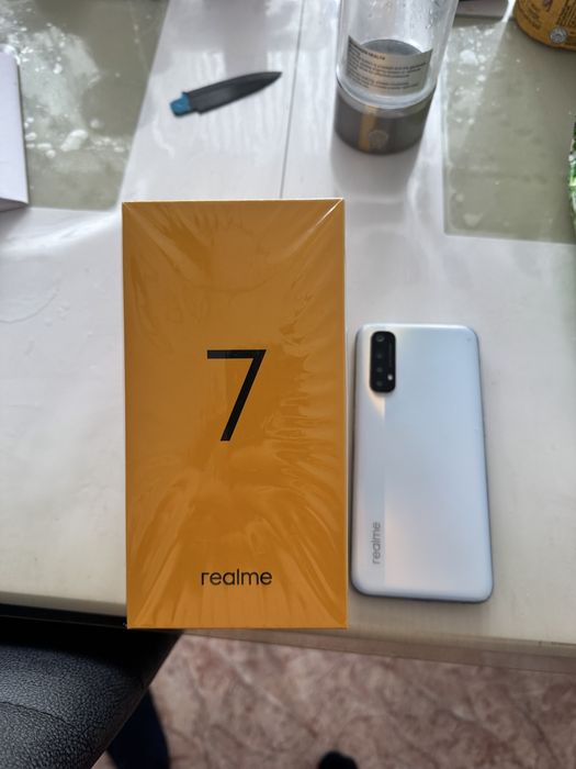 Realmi 7 смартфон в хорошем состоянии