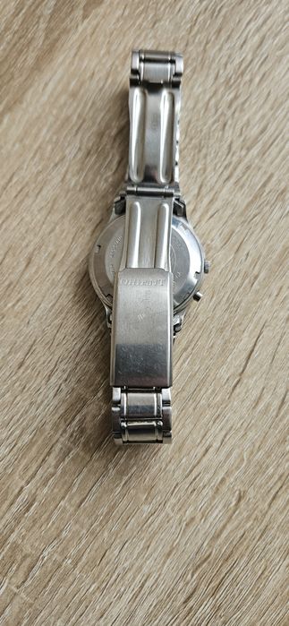 Ceas orient automatic.