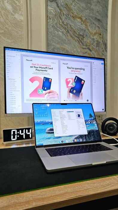 MSI Modern 4K HDR monitor