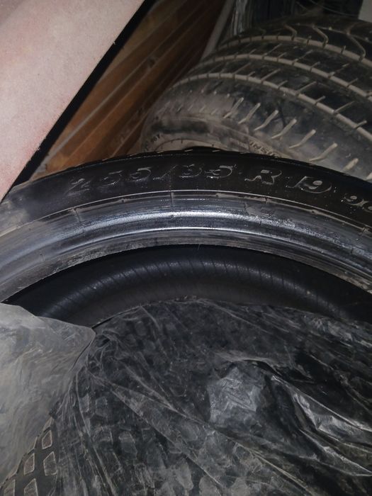 Срочно Pirelli ZERO  255/35/19 продам шыны