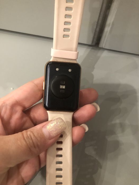 Продам Смарт-часы Huawei Watch