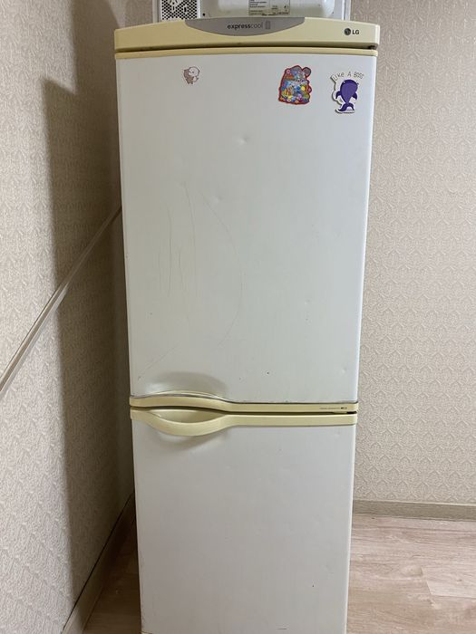 Продам холодильник б/у