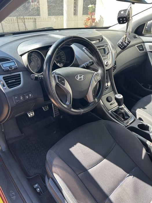 HYUNDAI Elantra 2012 — imagine 4