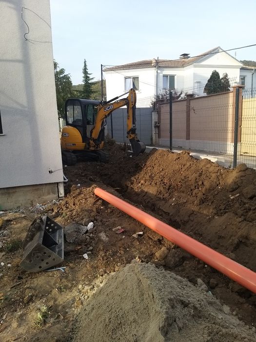 Услуги с мини багер JCB