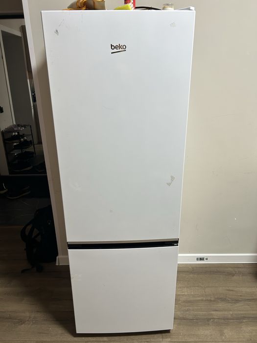 Продам холодильник Beko 160 см